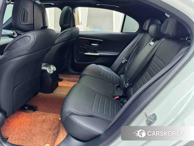 Mercedes-Benz Class C id 4265757 из Китая 17