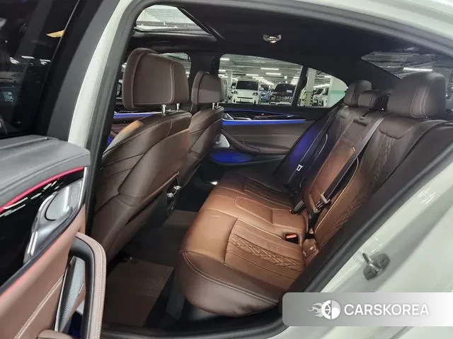 BMW 5 Series (G30) id 3522413 из Кореи 19