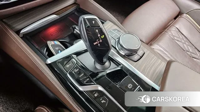 BMW 5 Series (G30) id 3610873 из Кореи 19