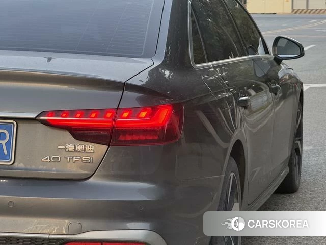 Audi A4L id 4400064 из Китая 18
