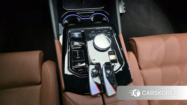 BMW 5 Series (G60) id 3763681 из Кореи 19