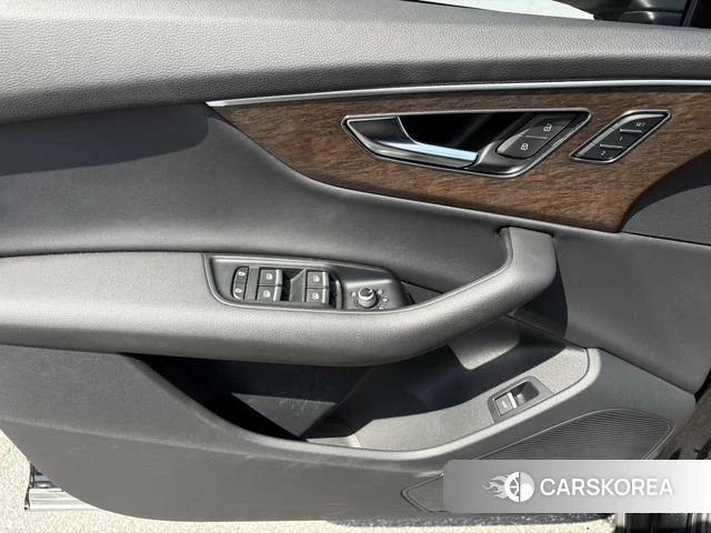 Audi Q7 id 4261610 из Китая 26