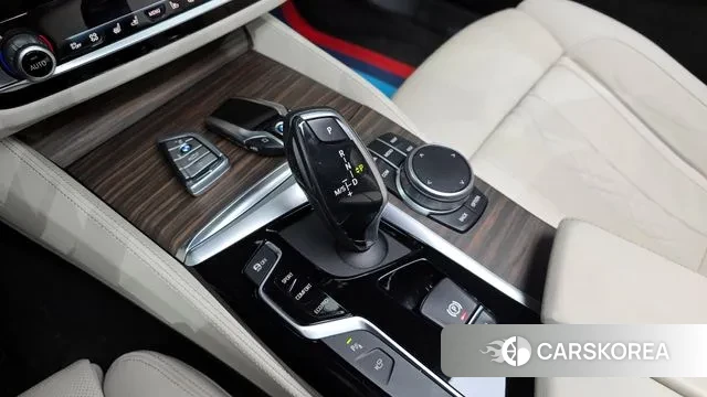 BMW 5 Series (G30) id 3765741 из Кореи 19