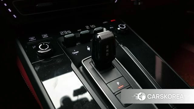 Porsche 911(992) id 4281001 из Кореи 29