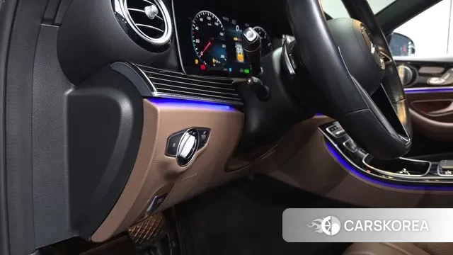 Mercedes-Benz E-Class W213 id 3722502 из Кореи 19