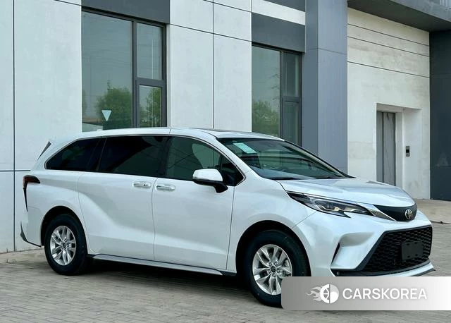 Toyota Grevia id 4182615 из Китая 9