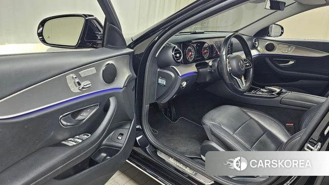 Mercedes-Benz E-Class W213 id 4620158 из Кореи 29