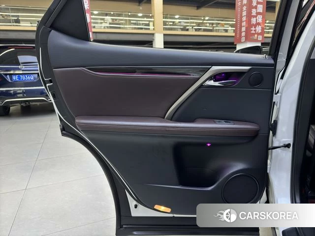 Lexus RX id 4260025 из Китая 13