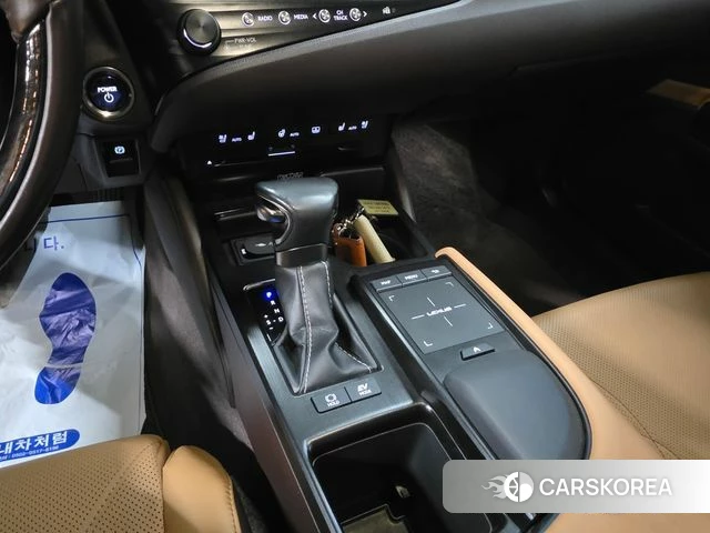 Lexus ES300h 7th generation id 4325191 из Кореи 17