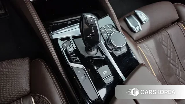 BMW 5 Series (G30) id 3601848 из Кореи 19