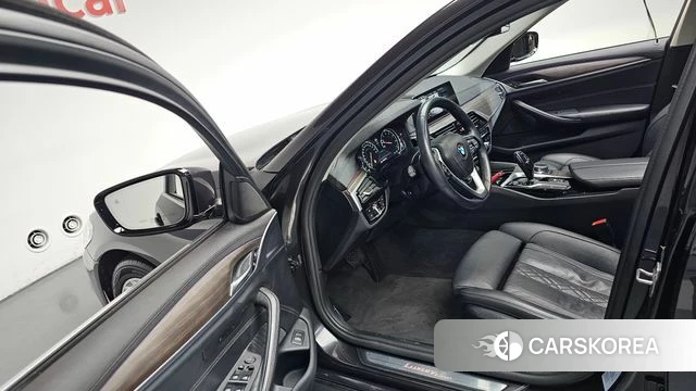 BMW 5 Series (G30) id 4305141 из Кореи 35