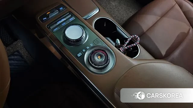 Genesis GV70 id 3443792 из Кореи 19