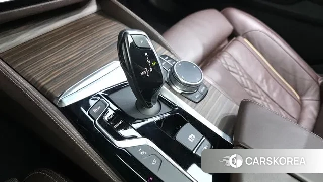 BMW 5 Series (G30) id 3024175 из Кореи 19