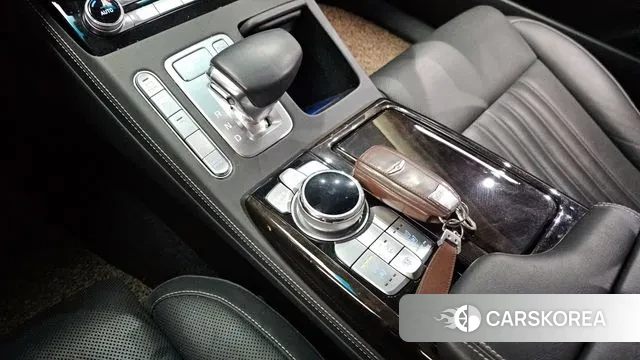 Genesis G90 id 3676741 из Кореи 19