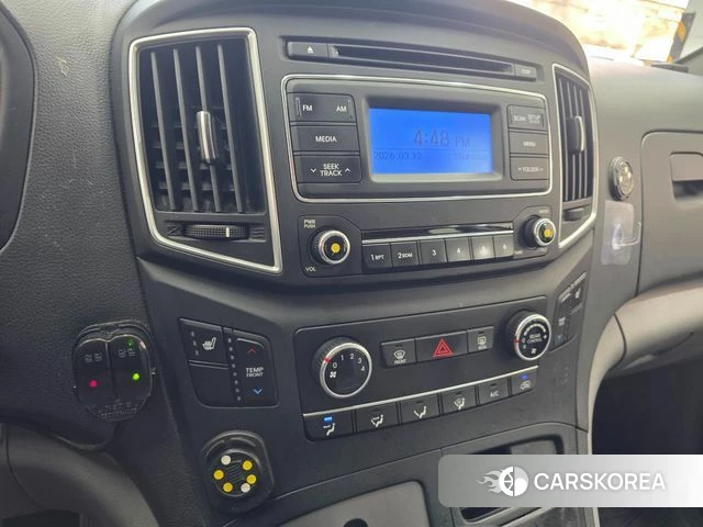 Hyundai The New Grand Starex id 3823917 из Кореи 10