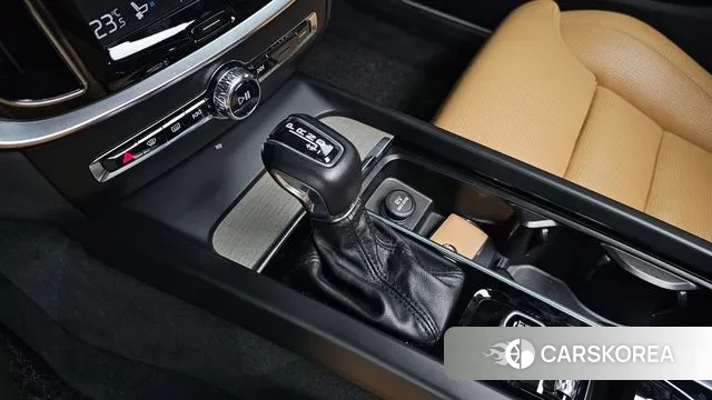 Volvo V60 Cross-Country 2nd Generation id 3362789 из Кореи 19