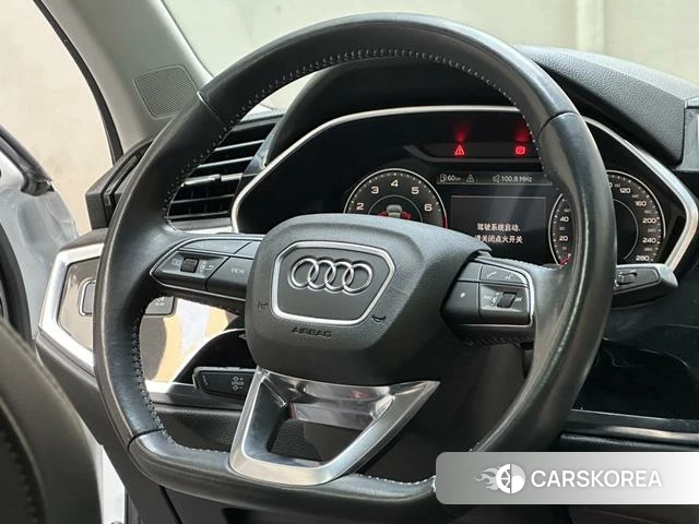 Audi Q3 id 4320775 из Китая 17