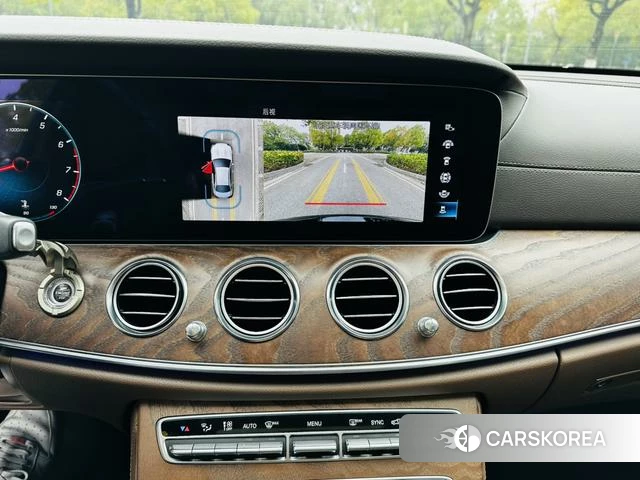 Mercedes-Benz E-class id 4278063 из Китая 26