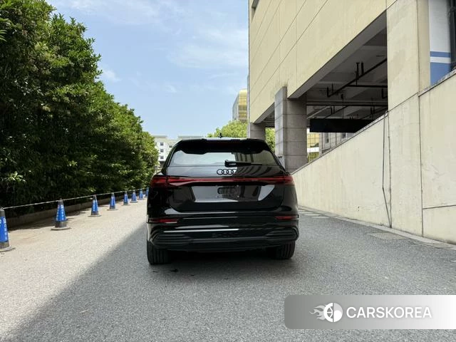 Audi Q5 e-tron id 4359478 из Китая 9