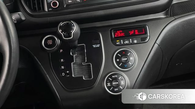 Kia The New Kia Ray id 4469146 из Кореи 19