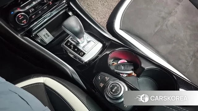 Infiniti Q30 id 3134118 из Кореи 19