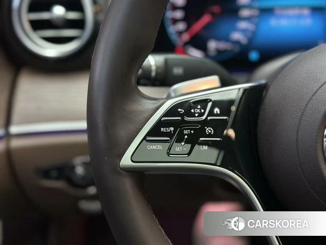 Mercedes-Benz E-class id 4299547 из Китая 15