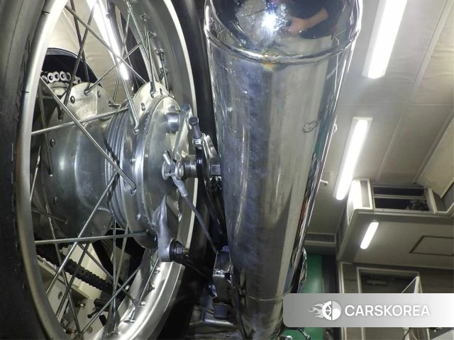 Yamaha SR 400 id 3945450 из Японии 33