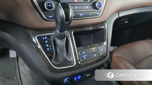 Hyundai The New Grand Starex id 4225156 из Кореи 19