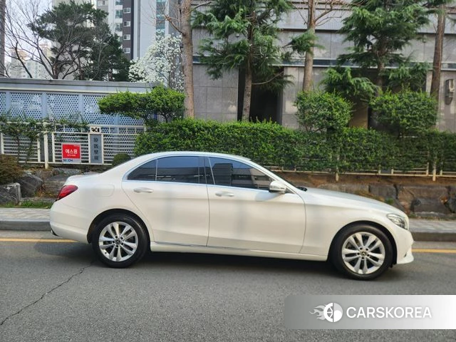 Mercedes-Benz C-Class W205 id 3852978 из Кореи 19