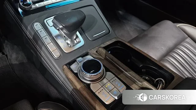 Genesis G90 id 3479850 из Кореи 19