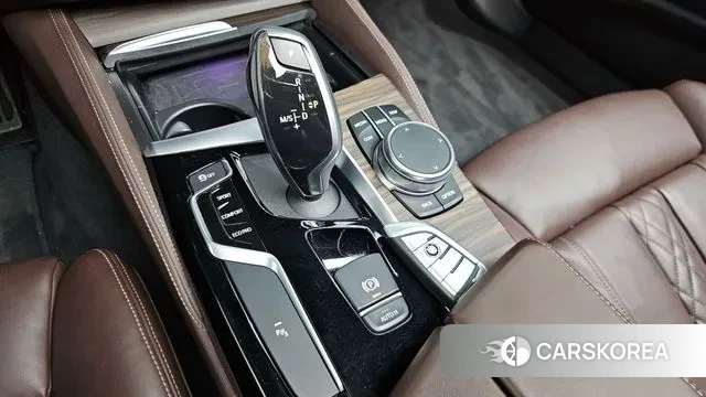 BMW 5 Series (G30) id 3161126 из Кореи 19