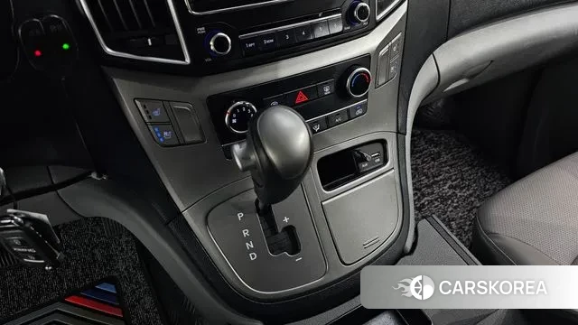 Hyundai The New Grand Starex id 3583151 из Кореи 19