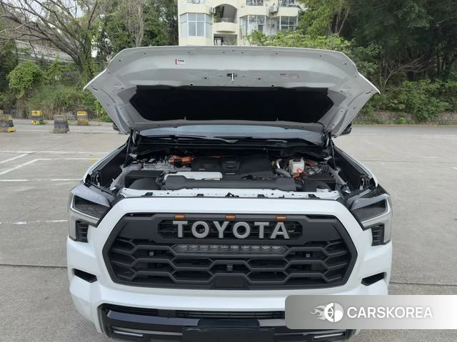 Toyota Sequoia id 4274601 из Китая 19