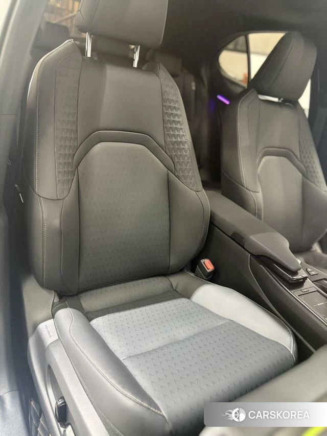 Lexus UX id 4348955 из Китая 18