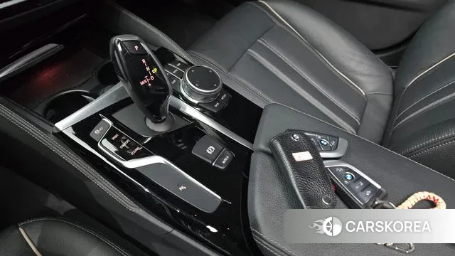 BMW 5 Series (G30) id 3039473 из Кореи 19