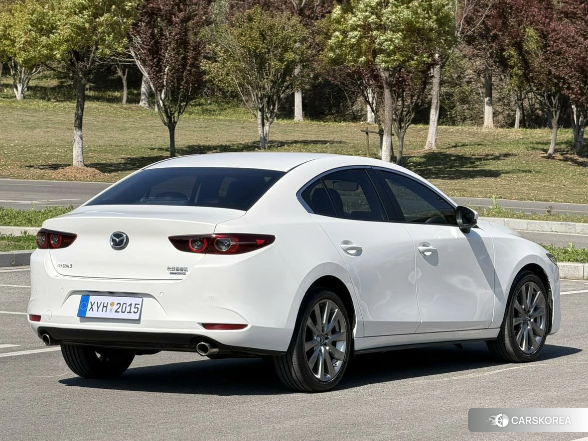Mazda 3 id 4479687 из Китая 21