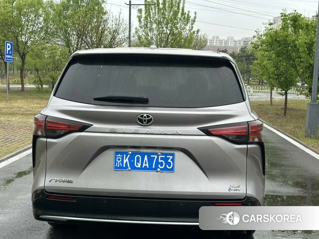 Toyota Saina id 4380730 из Китая 10