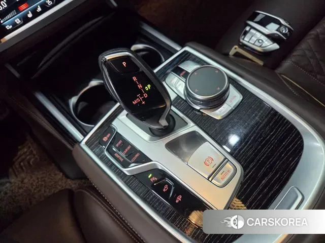 BMW 7 Series (G11) id 3432488 из Кореи 19