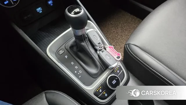 Hyundai Venue id 3789216 из Кореи 19