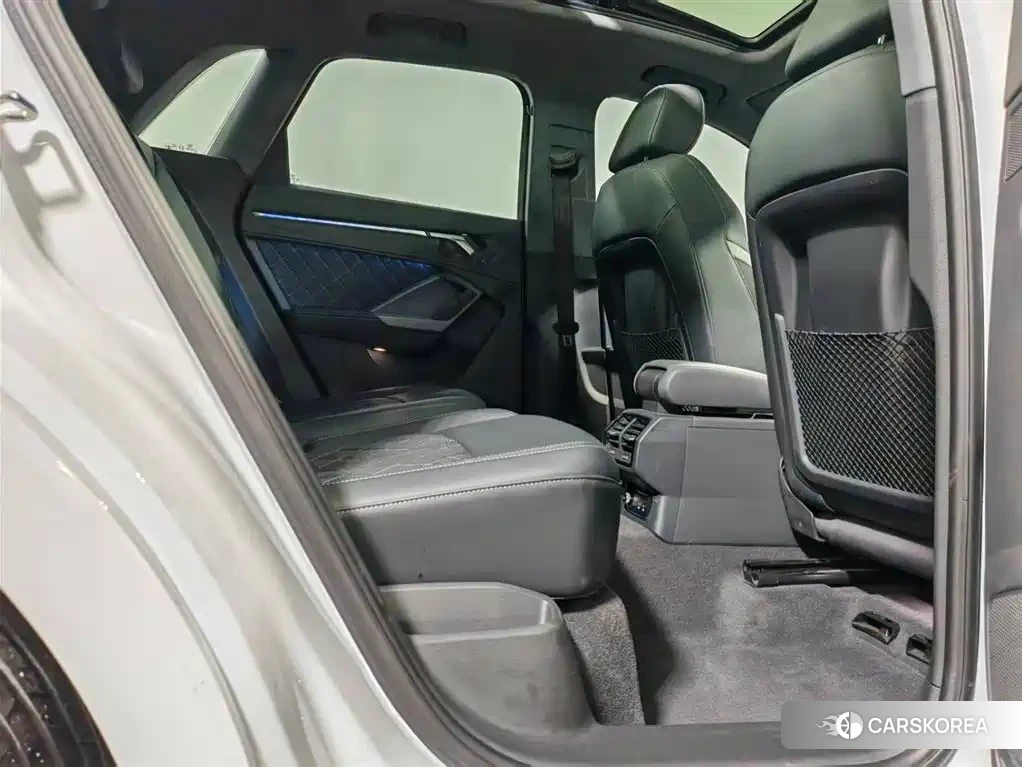 Audi Q3 id 4515308 из Китая 16
