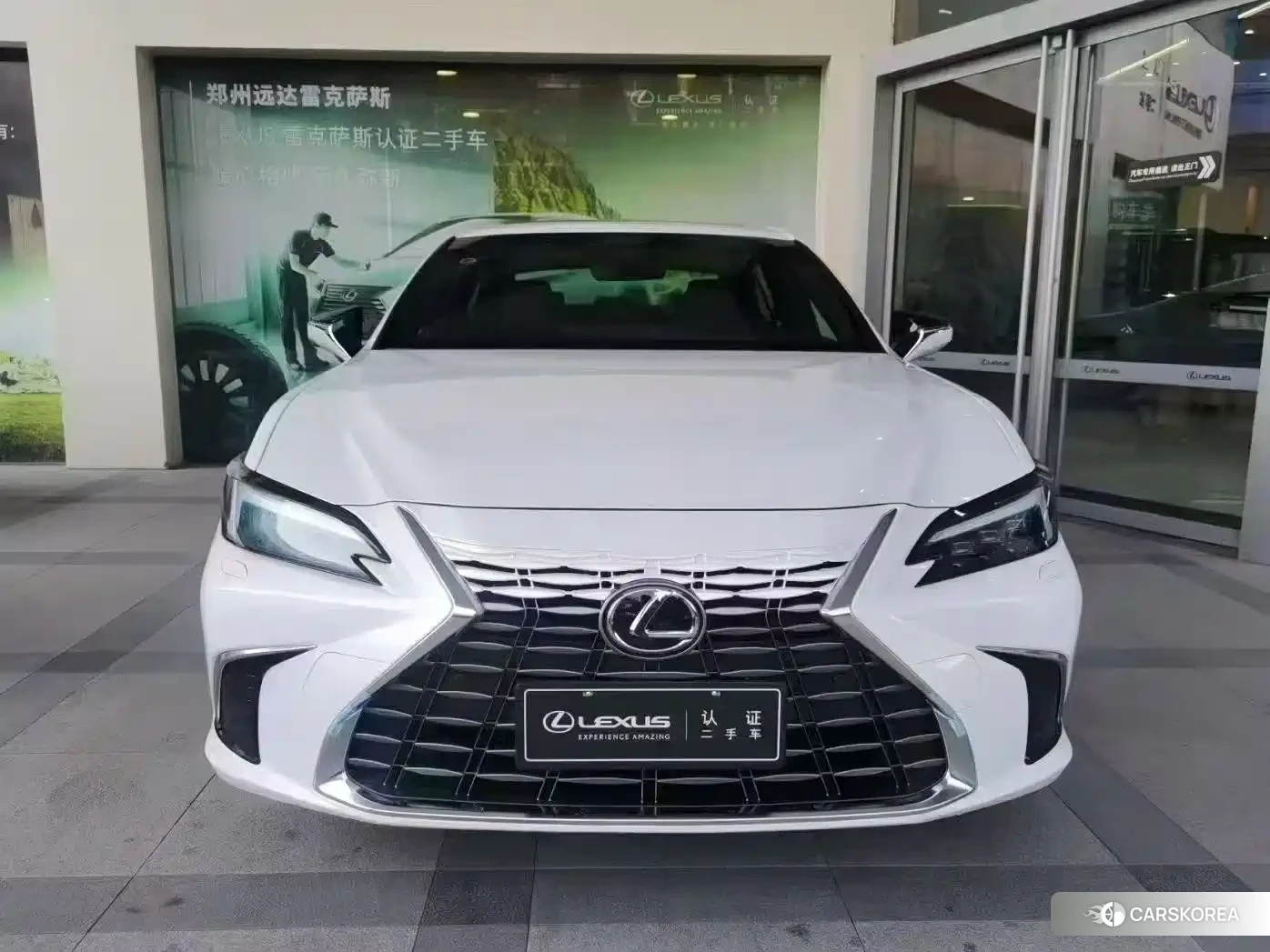 Lexus ES id 4515562 из Китая 9