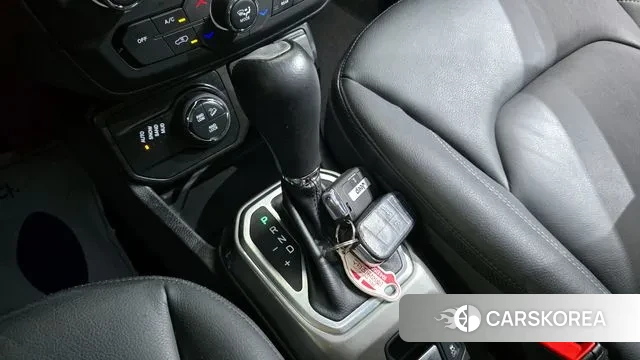 Jeep Renegade id 2991149 из Кореи 19