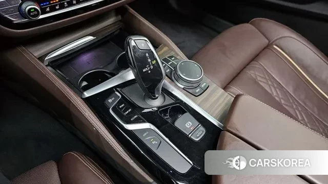 BMW 5 Series (G30) id 3379788 из Кореи 19