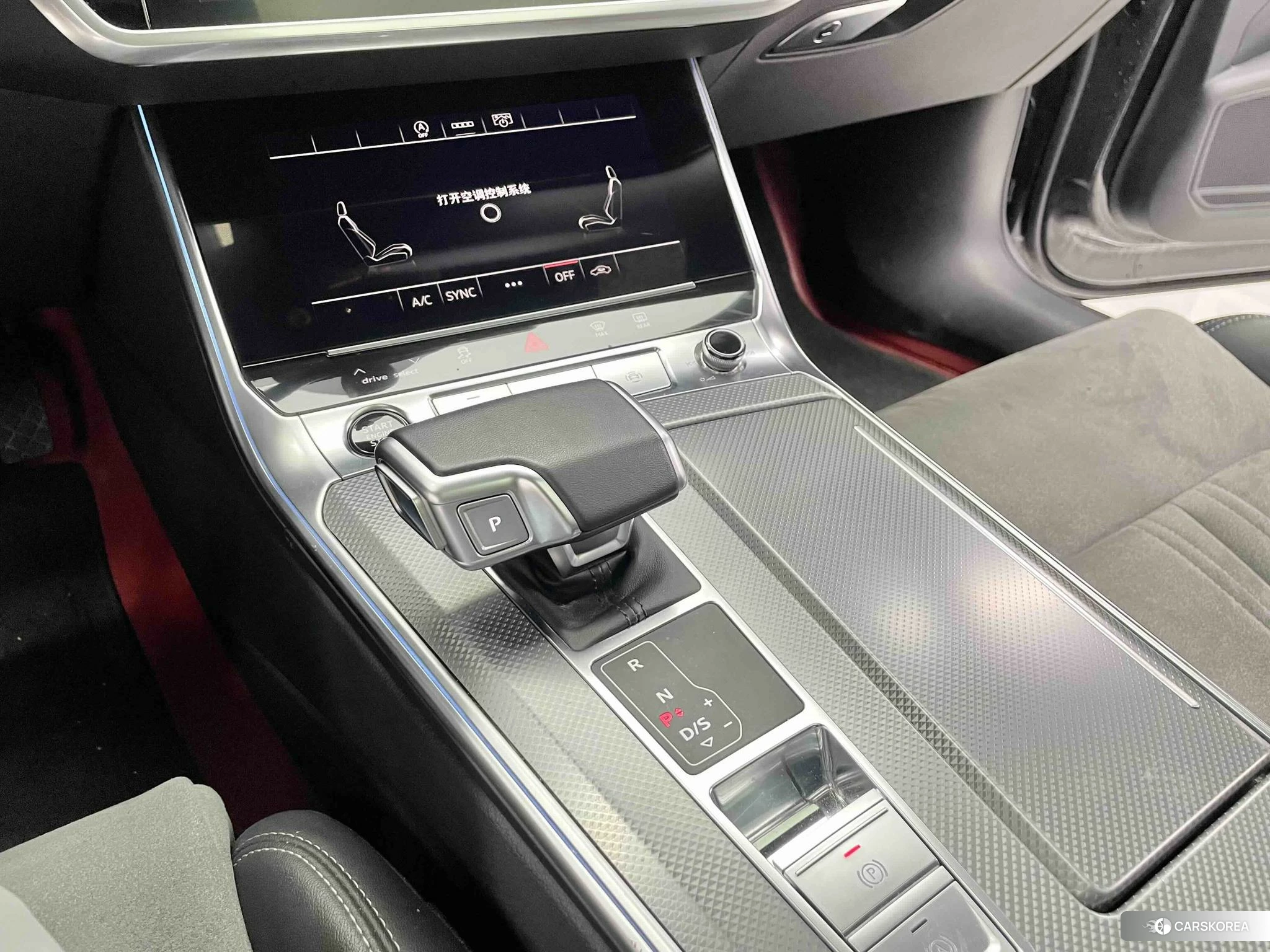 Audi A6L id 4492677 из Китая 17