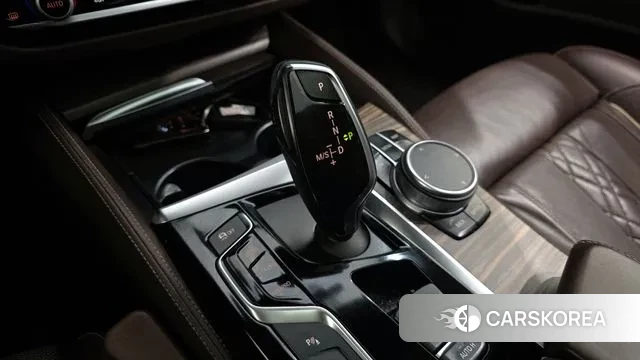 BMW 5 Series (G30) id 3742878 из Кореи 19