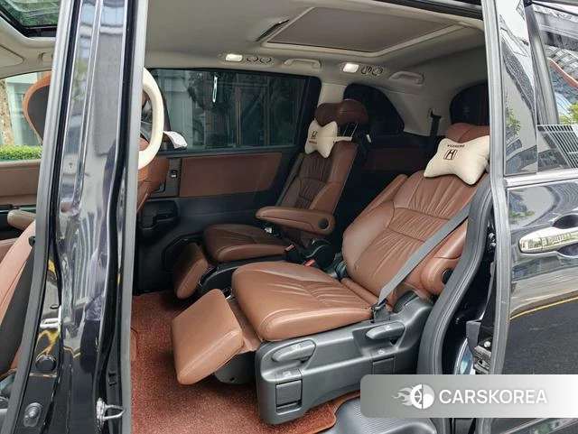 Honda Odyssey id 4301284 из Китая 10