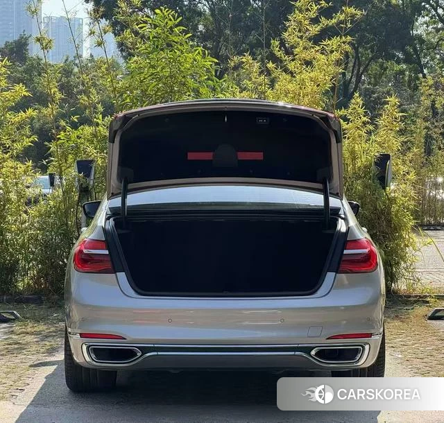 BMW 7 series id 4212985 из Китая 17