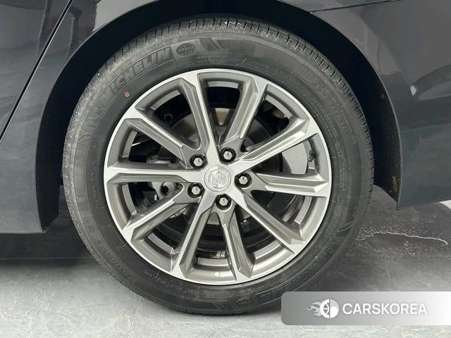 Buick Lacrosse id 3957760 из Китая 19