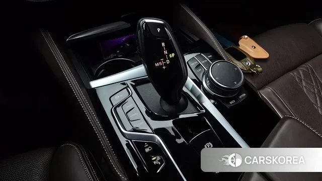 BMW 5 Series (G30) id 3467898 из Кореи 19