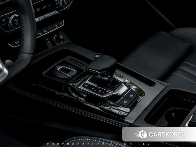 Audi Q5L id 4297660 из Китая 10
